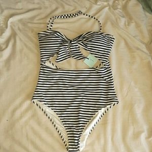 Black and white, Cupshe, medium swimsuit.